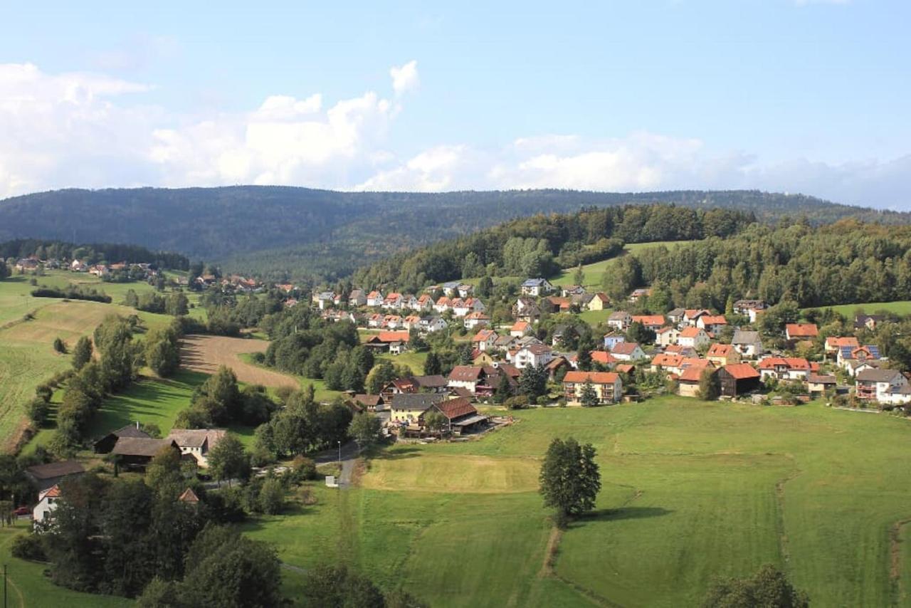 Ferienwohnungen Sonnleite Friedenfels Bagian luar foto